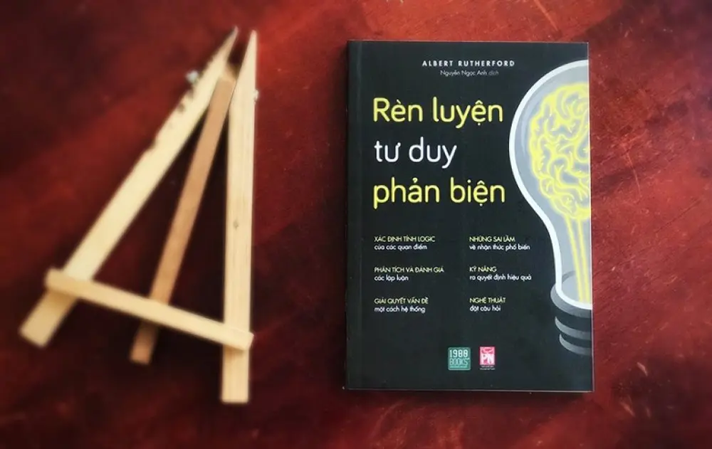 review rèn luyện tư duy phản biện